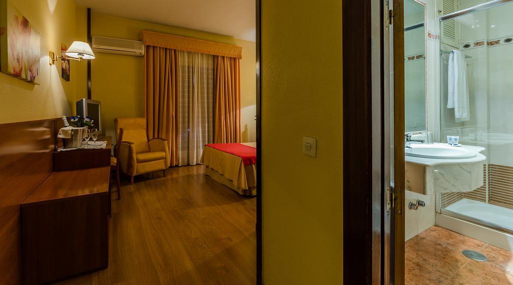 Hotel Zodiaco Bailén Buitenkant foto