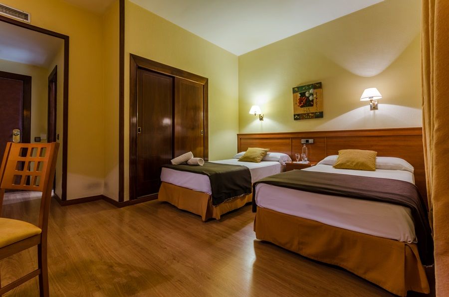 Hotel Zodiaco Bailén Buitenkant foto